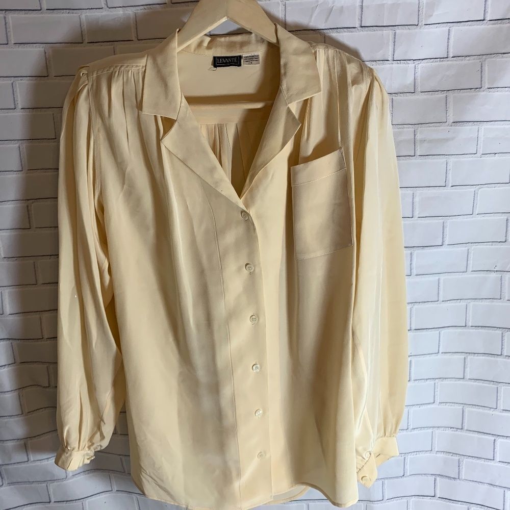 Levante Pale Yellow VTG Pleated Silk ‎ Blouse Sz 4
